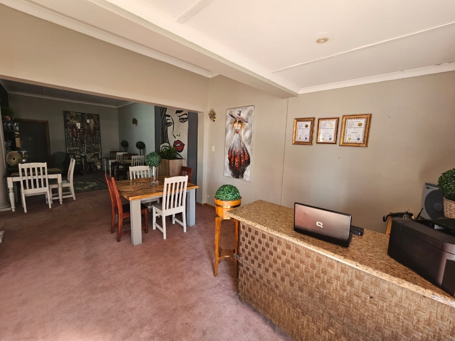 7 Bedroom Property for Sale in Bethlehem Free State